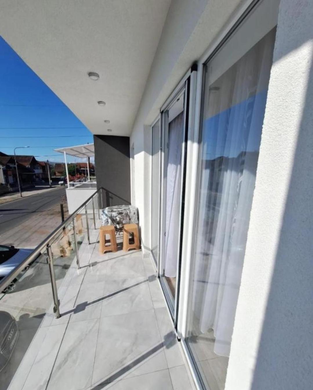 Apartmani Koki Kladovo Eksteriør billede
