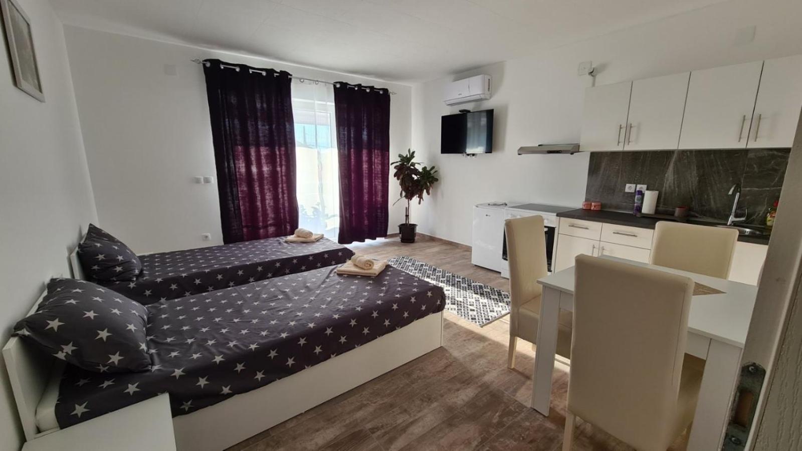 Apartmani Koki Kladovo Eksteriør billede