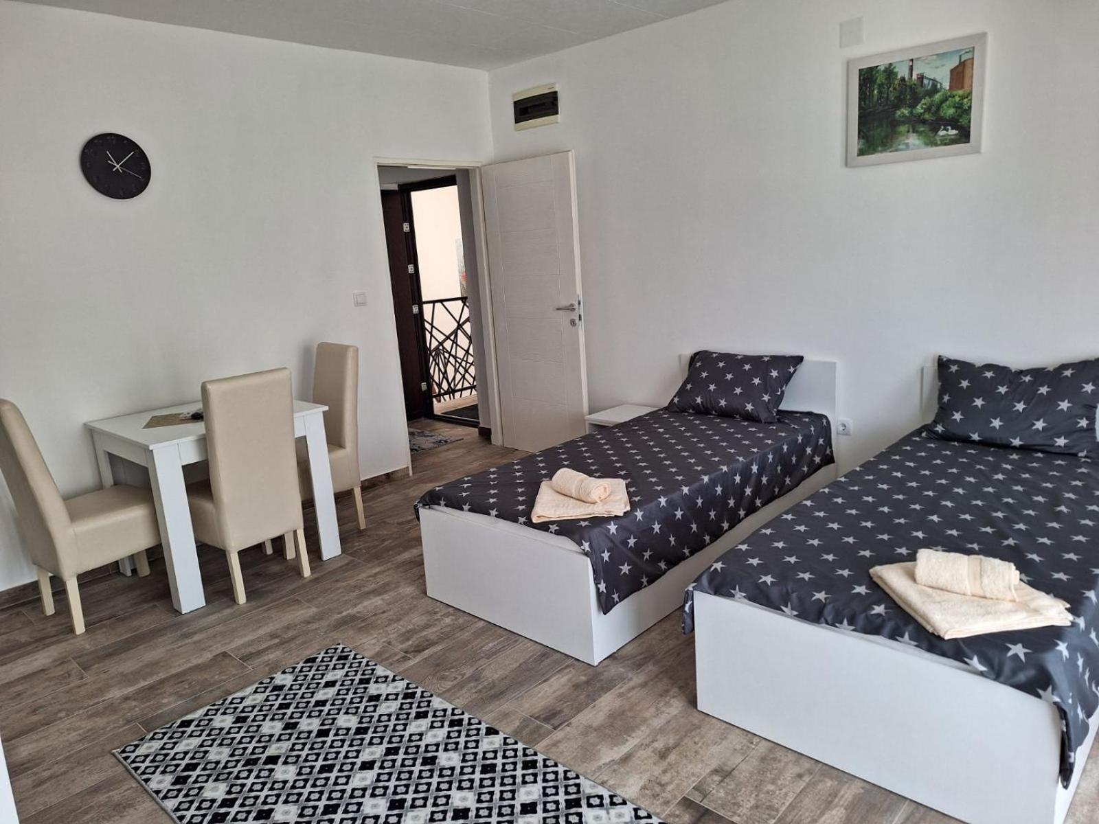 Apartmani Koki Kladovo Eksteriør billede